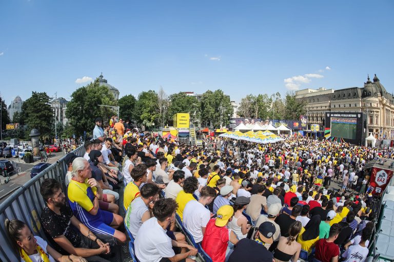 Milli Maç izlemeye davet