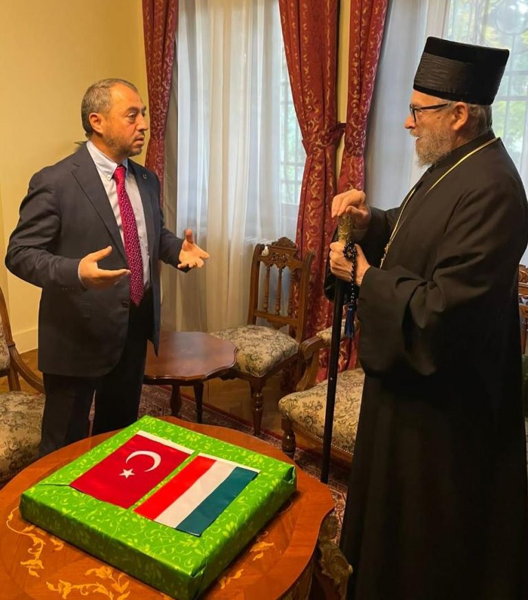 Macaristan Ortodoks Piskoposu Exc. Pantelic Lukijan; Barış içinde yaşayabiliriz