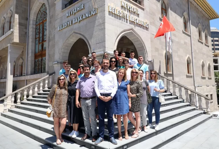 Makedonya ve Romanya’dan giden ziyaretçiler Kayaşehir’de