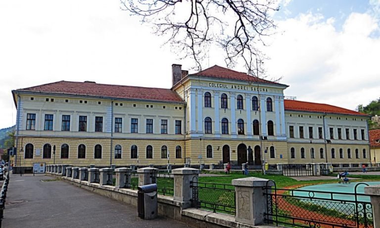 Pertevniyal Lisesi, Braşov Andrei Şaguna Lisesi ile kardeş okul oldu