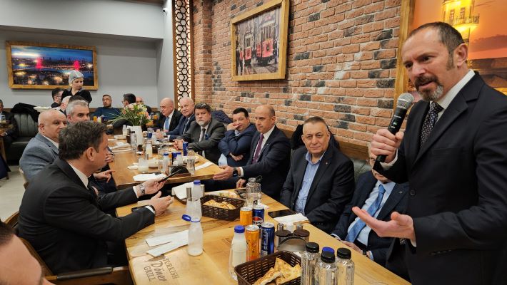 Ploieşti’de 6 iş adamı iftar yemeği verdi
