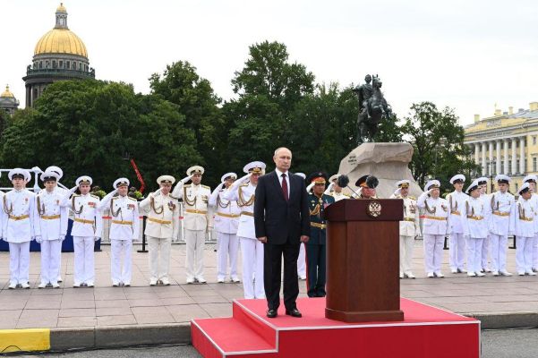 Putin: “Stalin’in Ukrayna’ya verdiği topraklar tarihsel olarak geri dönecek”