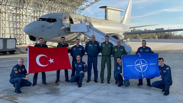 Romanya’da bulunan uçaklarımız Konya’dan gelen uçağımızla buluştu