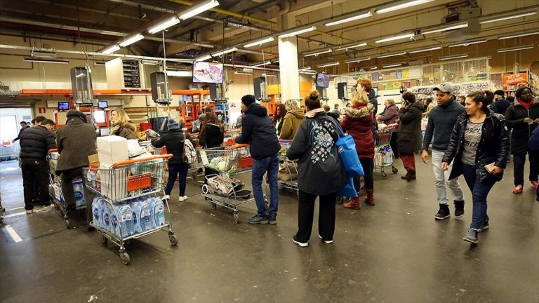 Romanya’da perakende satışlar yüzde 5,8 oranında arttı