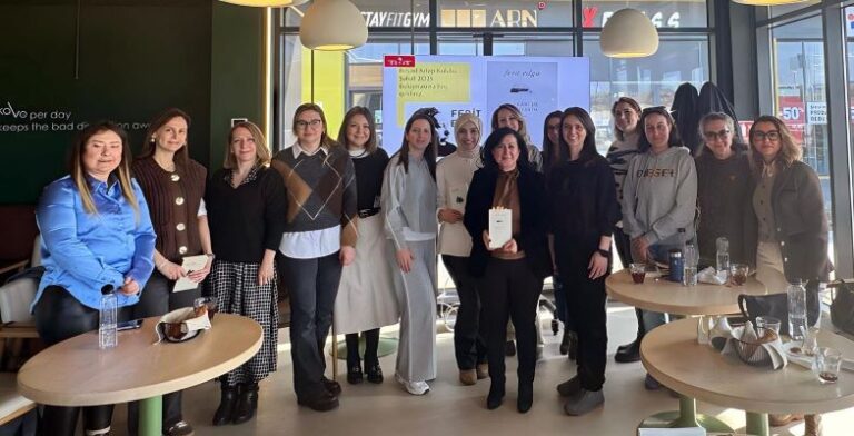 ROYAD Kitap Kulübü Edebiyat Buluşmalarına Devam Ediyor