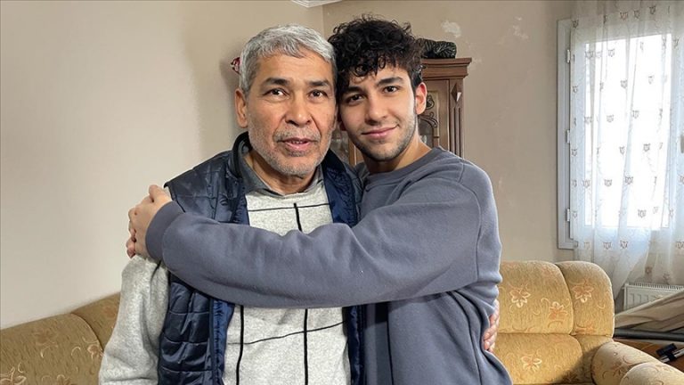 Rumen kurtarma ekibinin yardımı ile kurtulan öğrencinin babası konuştu