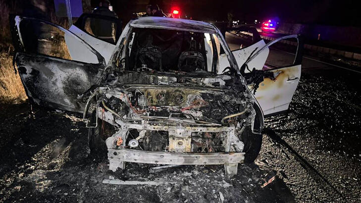 Rumen uyruklunun kiraladığı otomobil Ürgüp yolunda yandı