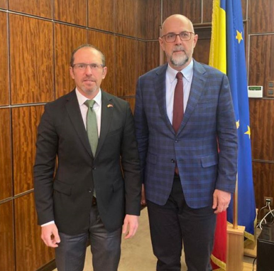 Büyükelçi Altan Başbakan Yardımcısı ile görüştü