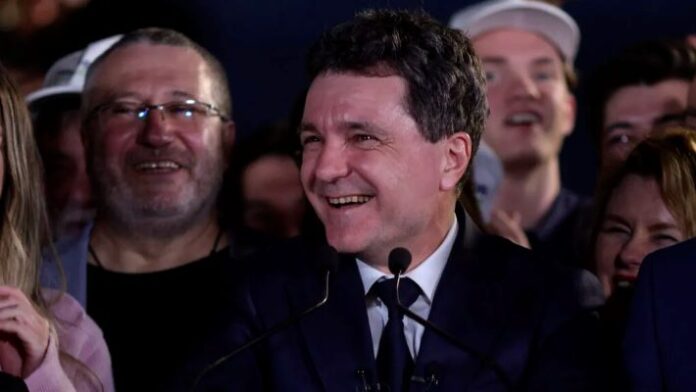 Simionun rakibi dan oldu sayfa 4