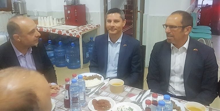 Son iftarlardan birisini Balkan Vakfı verdi