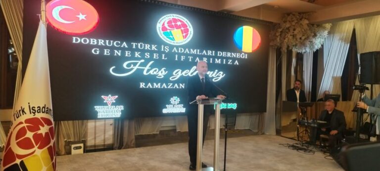 Süleyman Soylu DTİAD iftar yemeğine katıldı