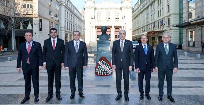 TBMM Başkanı Atatürk anıtını sayfa 6