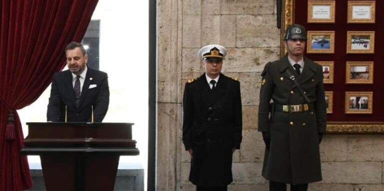 TİAD Başkanı Tandoğan’dan Anıtkabir’e ziyaret