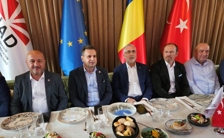 TİAD’dan Bakan Işıkhan onuruna yemek