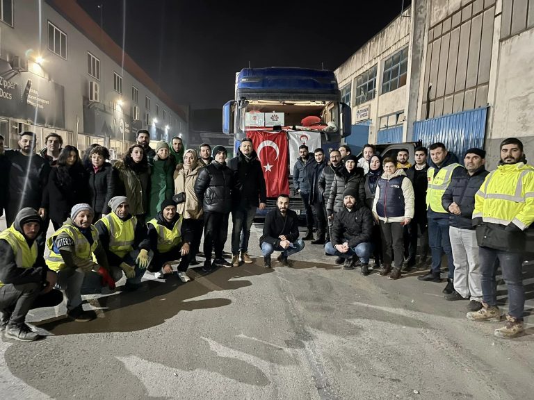 TİAD eşgüdümünde 10 TIR yardım gönderildi