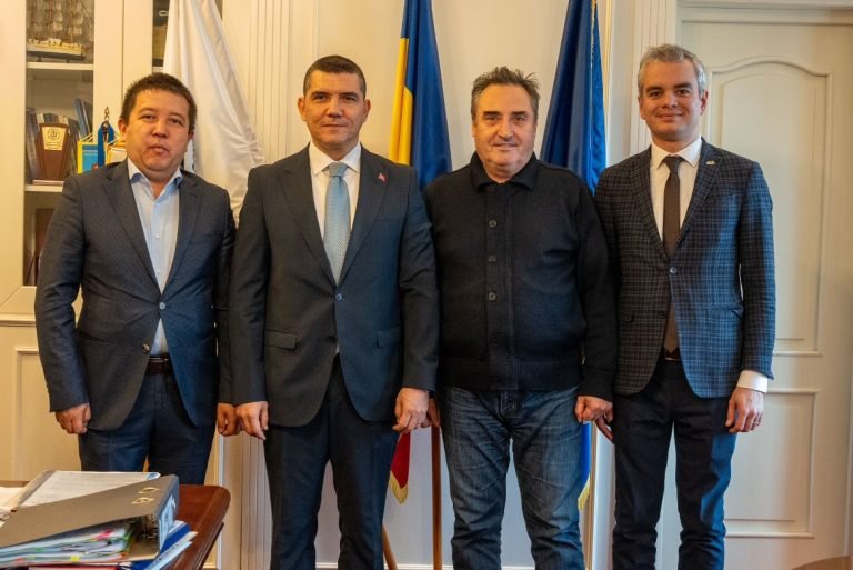 TİKA Koordinatörü Yürç, Lupu ve Chițac ile tanıştı