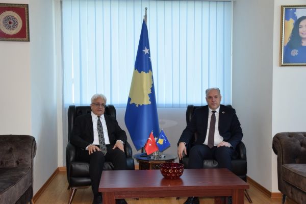 TİKA Başkan Yardımcısı Çevik Kosova’da