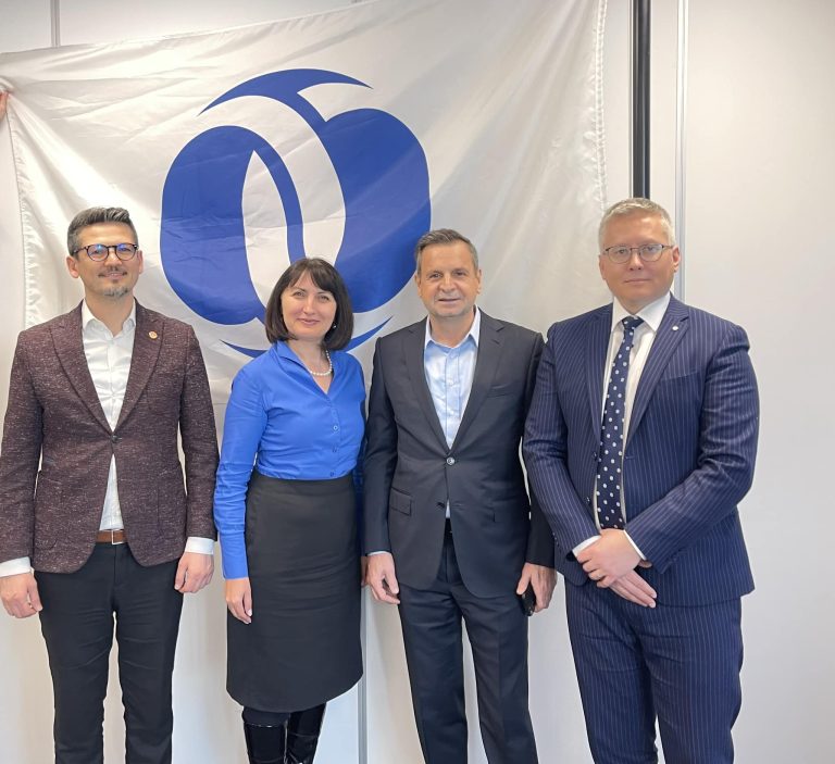 Tandoğan, EBRD Romanya Başkanını ziyaret etti
