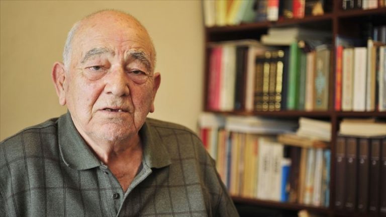 Tarihçi Karpat vefatının 3. yılında anılıyor