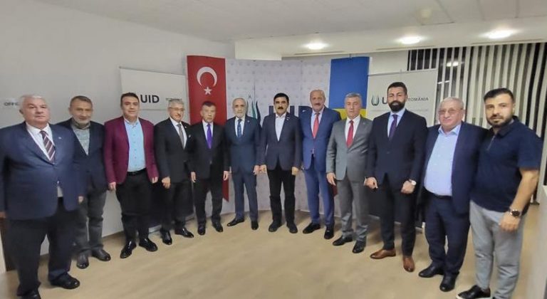 Topçu ve Cevheri UID’i ziyaret etti