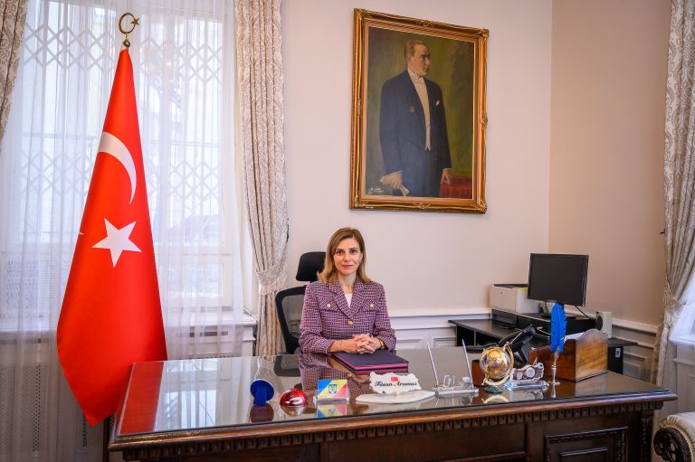 “Türk- Romen kültürel kesişimleri”