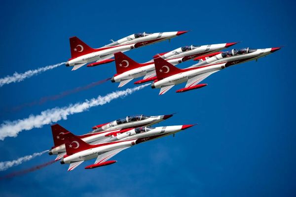 Türk Yıldızları Bükreş semalarında gösteri yapacak