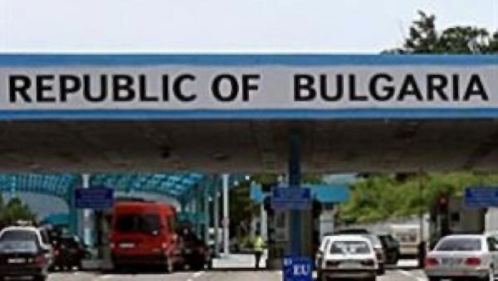 Türkiye’den gelen araçlarda 2 bin 119 “markalı” ürün yakalandı