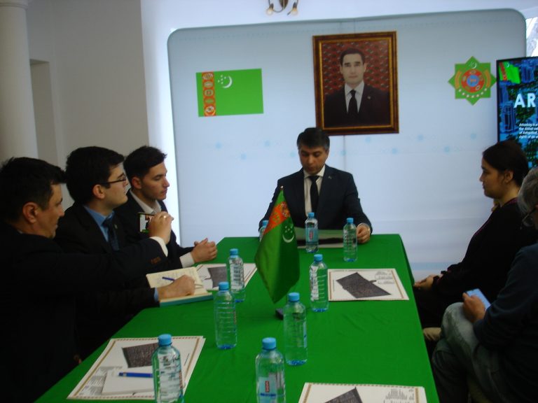 Türkmenistan’ın “Arkadağ” akıllı şehir projesi Bükreş’te tanıtıldı