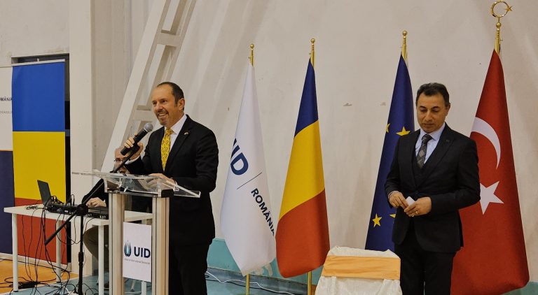 UID Romanya iftar yemeği verdi