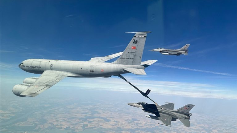 Uçaklarımız Romanya hava sahasında eğitim uçuşu yaptı