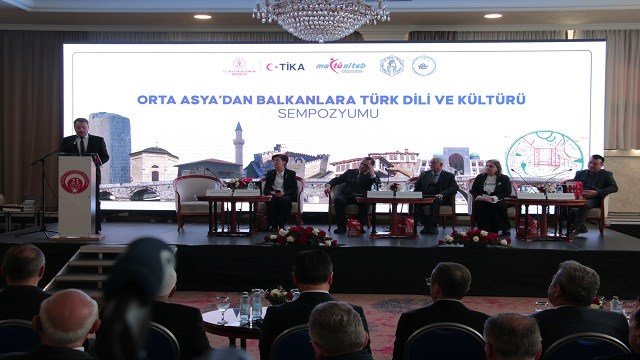 Üsküp’te “Orta Asya’dan Balkanlara Türk Dili ve Kültürü” sempozyumu düzenlendi