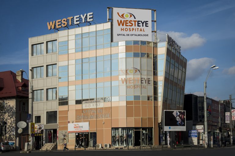 West Eye Hastanesi 300 bin kişi tedavi etti