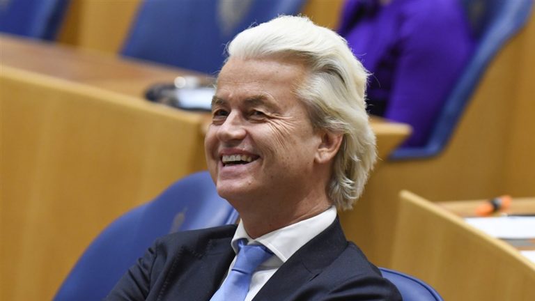 Wilders “Hollanda’da İslam’ın yasaklanması” önerisini geri çekti