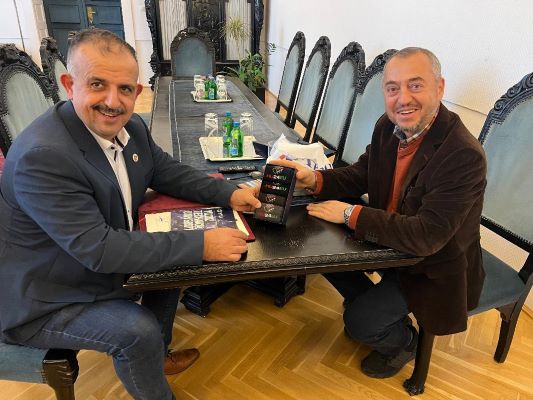 Yıldız Teknik Üniversitesi Rektörü Debik’ın Mektubu Macaristan’da