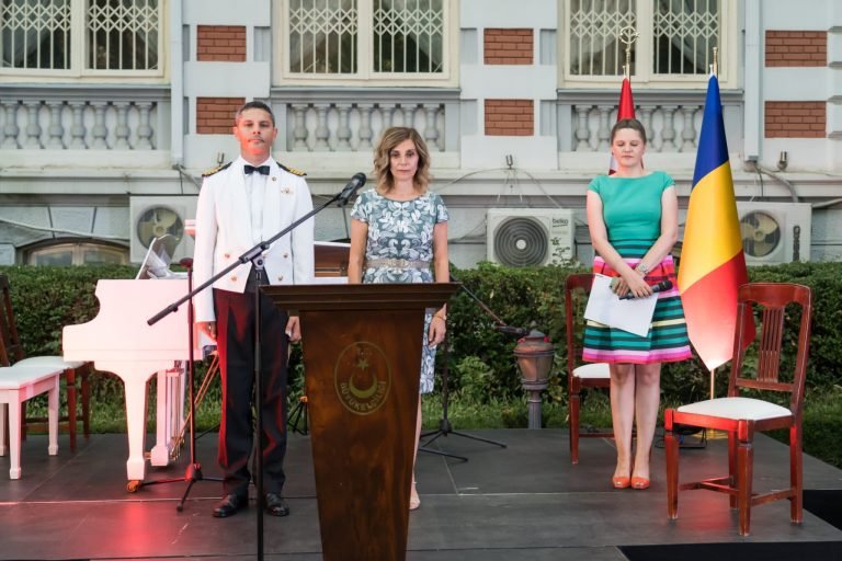 Zafer Bayramı Bükreş’te coşku ile kutlandı