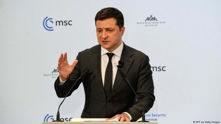 Zelenskiy, Avrupa’yı topa tuttu