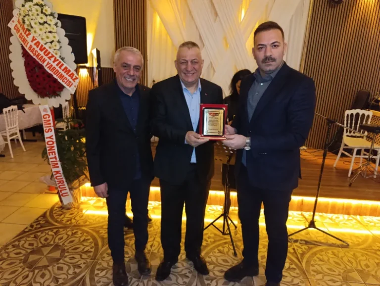 Zonguldak’tan Sabit Danış’a teşekkür plaketi