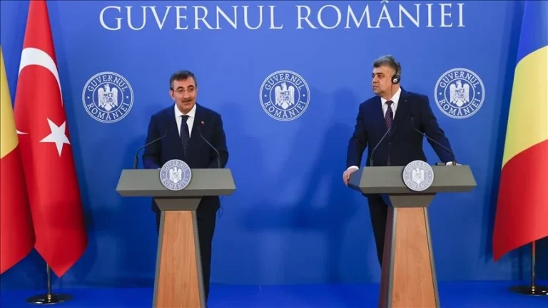 Cumhurbaşkanı Yardımcısı Yılmaz, Başbakan ile görüştü