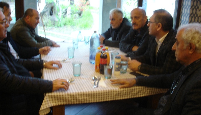 İş adamı Adnan Güral iftar verdi