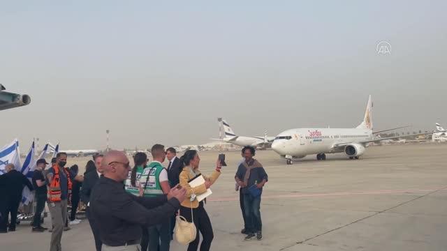 İsrail, yüzlerce Ukraynalı Yahudi’yi 3 uçakla Tel Aviv’e getirdi