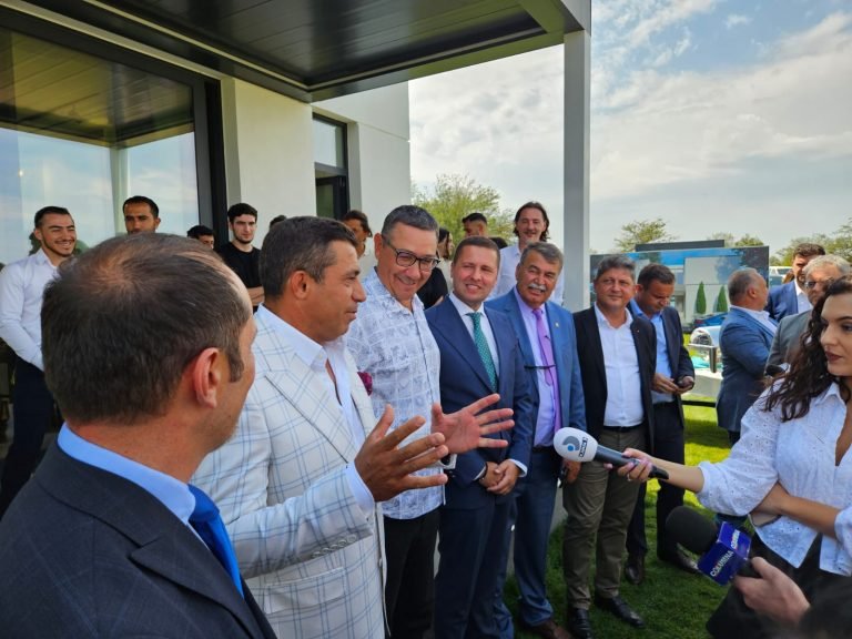 National Golf & Country Clup ilk showroom’u açtı