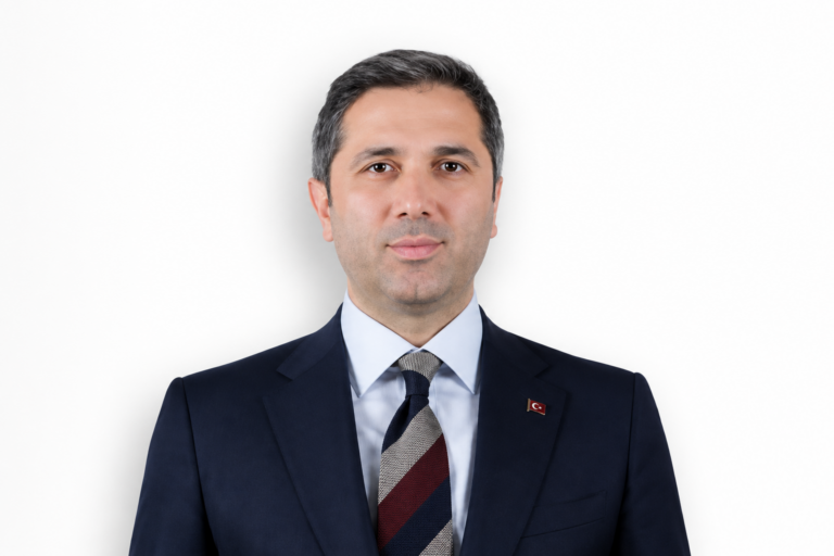 Sırakaya: Kapıkule’de gurbetçilerin yaşadığı sorunlar giderildi