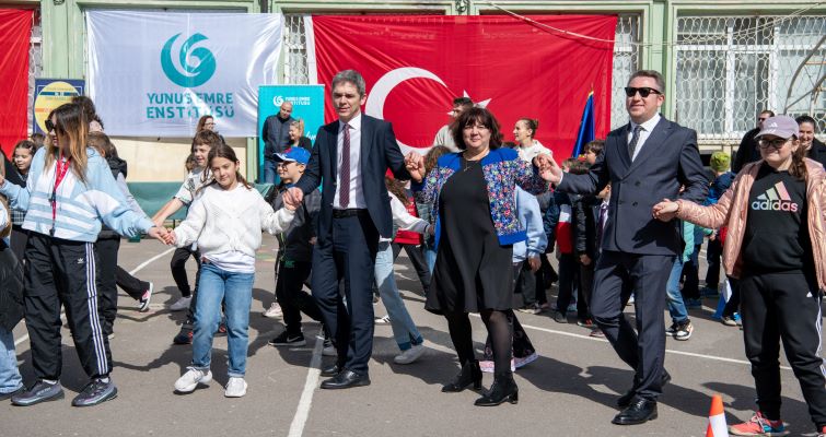 Türkçeyi Seçecek Köstenceli Çocukların 23 Nisan Coşkusu