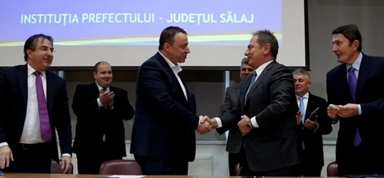 Türk şirketlerine Başbakan’ın önünde övgü yağmuru